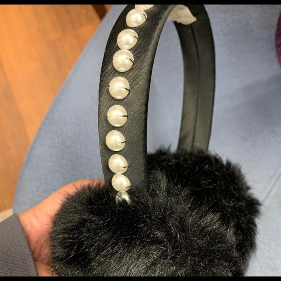 Kate Spade♠️ Pearl Earmuffs - Picture 3 of 5